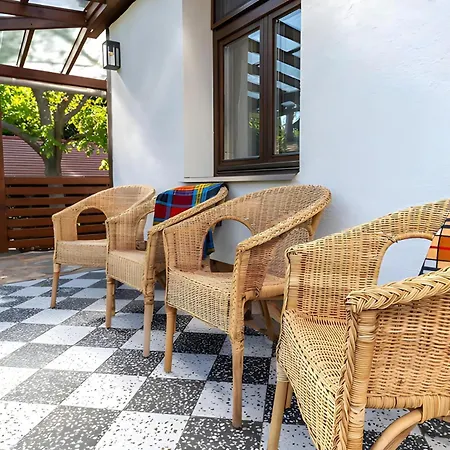 Birs Kunyho Apartment *